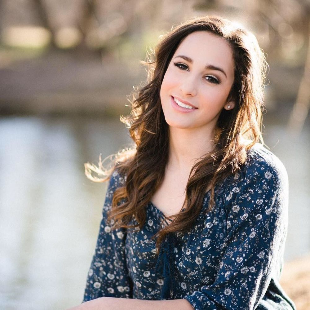 Meet your Posher, Anika